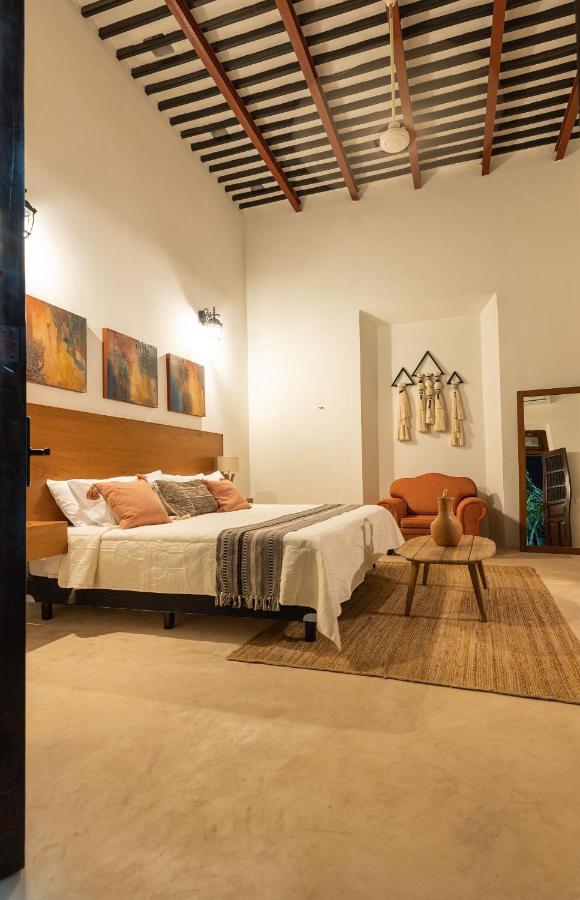Casa Dos Lirios Hotel Boutique Мерида Экстерьер фото