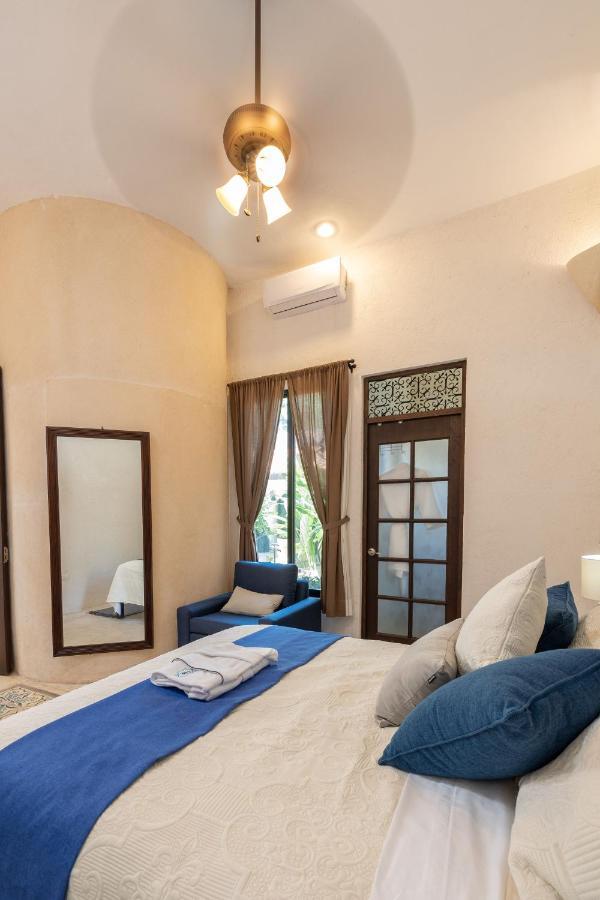Casa Dos Lirios Hotel Boutique Мерида Экстерьер фото
